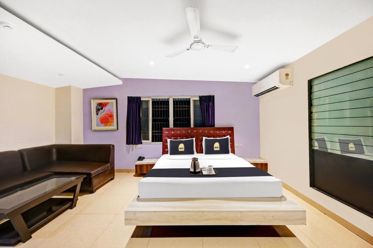 Townhouse Oak Pentagon Residency Hotel Bhubaneswar Exterior foto