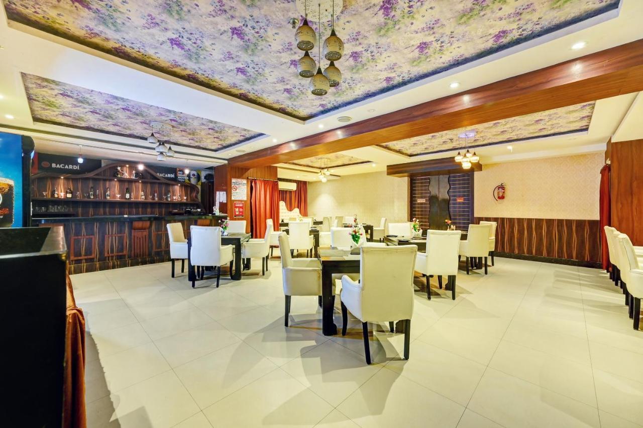 Townhouse Oak Pentagon Residency Hotel Bhubaneswar Exterior foto