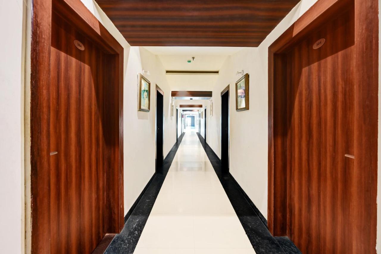 Townhouse Oak Pentagon Residency Hotel Bhubaneswar Exterior foto